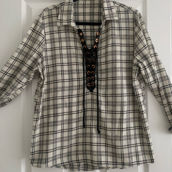 Large women's flannel shirt - Picture 1 of 1